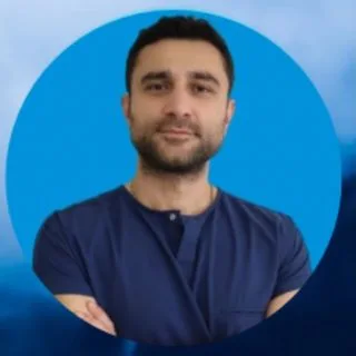 Dr. Dt. Rahim Talibov — İstanbul. Portre fotoğrafı.