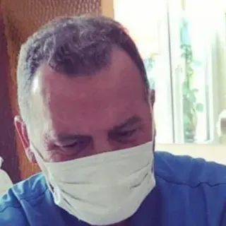 Dt. Fikret Altan profilinde yer alan galeri fotoğrafı.