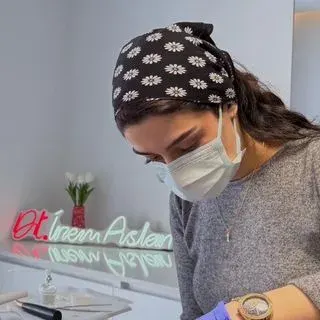 Dt. İrem Aslan — Diş Hekimi, Batman. Portre fotoğrafı.