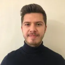 Psk. Dan. Ayhan Akın — Psikolojik Danışma ve Rehberlik, İzmir. Portre fotoğrafı.