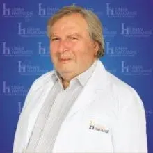 Uzm. Dr. Adnan Barlak — Tıbbi Biyokimya, İlkadım, Samsun. Portre fotoğrafı.