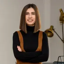 Uzm. Psk. Dan. Mehtap Gençtürk — Psikolojik Danışma ve Rehberlik. Portre fotoğrafı.