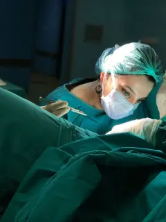 Op. Dr. Serap Durmuşoğlu profilinde yer alan galeri fotoğrafı.