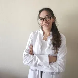 Psk. Ezgi Karaman — Psikoloji. Portre fotoğrafı.