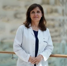 Doç. Dr. H. Işık Caner — Dermatoloji, Beylikdüzü, İstanbul. Portre fotoğrafı.