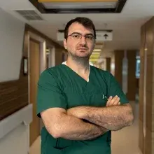 Op. Dr. Serdar Turgut — Ortopedi Ve Travmatoloji, Bahçelievler, İstanbul. Portre fotoğrafı.