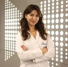 Psk. Sinem Özdener — Psikoloji, Ataşehir, İstanbul. Portre fotoğrafı.