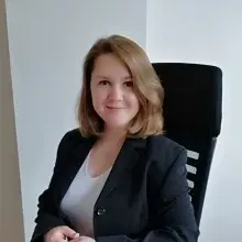 Kl. Psk. Cemre Ayhan Sönmezgil — Psikoloji. Portre fotoğrafı.