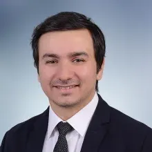 Op. Dr. Kutalmış Albayrak — Ortopedi Ve Travmatoloji. Portre fotoğrafı.