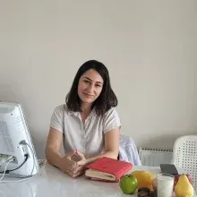 Dyt. Meryem Betül Kıngır — Diyetisyen. Portre fotoğrafı.