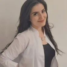 Psk. Nida Dilsiz — Psikoloji, İstanbul. Portre fotoğrafı.