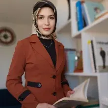 Psk. Dan. Sümeyye Çomaklı Yalçın — Psikolojik Danışma ve Rehberlik, Ankara. Portre fotoğrafı.