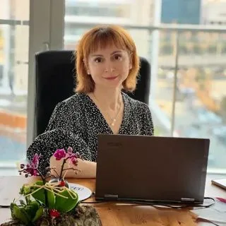 Uzm. Dr. Günay Şahin Dalgıç — Romatoloji, Ankara. Portre fotoğrafı.