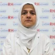 Uzm. Dr. Sacide Yılmaz — Çocuk Sağlığı Ve Hastalıkları, Kadıköy, İstanbul. Portre fotoğrafı.