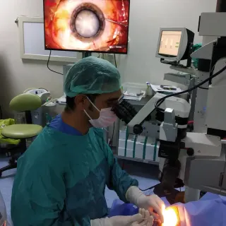 Op. Dr. Ahmet Eroğlu profilinde yer alan galeri fotoğrafı.