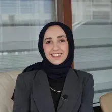 Dyt. Sibel Ataseven — Diyetisyen, İstanbul. Portre fotoğrafı.