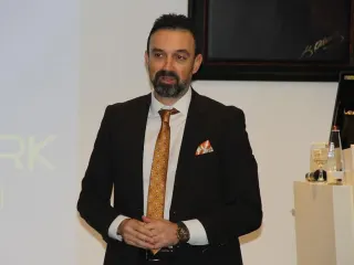 Prof. Dr. Murat Arslan profilinde yer alan galeri fotoğrafı.