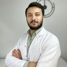 Fzt. Cem Ozan Örak — Fizyoterapi Ve Rehabilitasyon, İstanbul. Portre fotoğrafı.