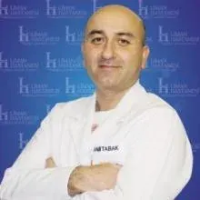 Uzm. Dr. Adil Tabak — Radyoloji, İlkadım, Samsun. Portre fotoğrafı.