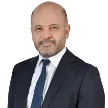 Prof. Dr. Engin Kaya — Üroloji, İstanbul. Portre fotoğrafı.