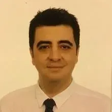 Op. Dr. Fatih Kemal Soy — Kulak Burun Boğaz, İzmir. Portre fotoğrafı.