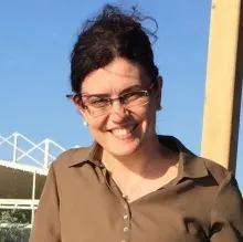 Op. Dr. Fatma Beyazıt — Kadın Hastalıkları Ve Doğum, Çanakkale. Portre fotoğrafı.