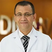 Uzm. Dr. Yunus Öksüz — İç Hastalıkları, Beylikdüzü, İstanbul. Portre fotoğrafı.