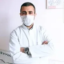 Dr. Murat Irmak — İstanbul. Portre fotoğrafı.