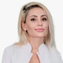Uzm. Dr. Yeliz Polat — Çocuk Sağlığı Ve Hastalıkları, İstanbul. Portre fotoğrafı.