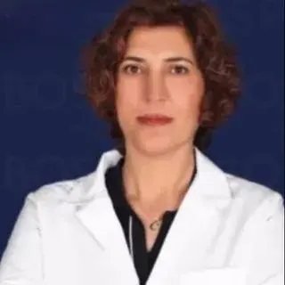Uzm. Dr. Zerrin Karaaslan Bozancır — Dermatoloji, Şehitkamil, Gaziantep. Portre fotoğrafı.