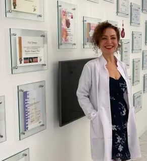 Dt. Elif Sınmaz profilinde yer alan galeri fotoğrafı.