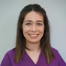 Dt. Helin Kaya Özcan — Diş Hekimi, İstanbul. Portre fotoğrafı.