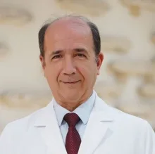 Prof. Dr. Cengizhan Yiğitler — Genel Cerrahi, Beylikdüzü, İstanbul. Portre fotoğrafı.
