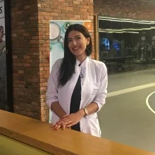 Dyt. Elif Nida Zafer — Diyetisyen, Beşiktaş, İstanbul. Portre fotoğrafı.