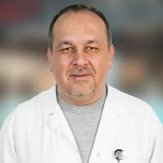 Prof. Dr. Cemalettin Camcı — Genel Cerrahi, Küçükçekmece, İstanbul. Portre fotoğrafı.