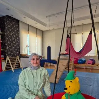 Erg. Şevval Serdem Yılmaz — Ergoterapi, Gaziantep. Portre fotoğrafı.
