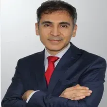 Prof. Dr. Yusuf Akar — Göz Hastalıkları, Antalya. Portre fotoğrafı.