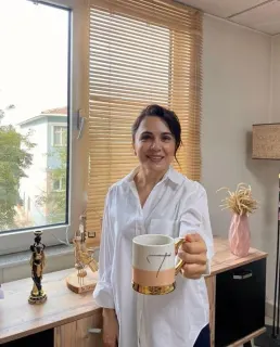 Op. Dr. Türkan Kaya Şakar profilinde yer alan galeri fotoğrafı.