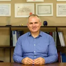 Doç. Dr. Eren Taştan — Kulak Burun Boğaz, Ankara. Portre fotoğrafı.