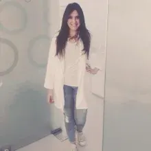 Dyt. İrem Şen — Diyetisyen, Adana. Portre fotoğrafı.