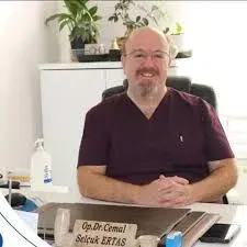 Uzm. Dr. Cemal Selçuk Ertaş profilinde yer alan galeri fotoğrafı.