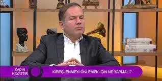 Prof. Dr. Onat Üzümcügil profilinde yer alan galeri fotoğrafı.