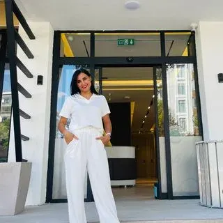 Dt. Seval Songül Sezer — Diş Hekimi, Çorum. Portre fotoğrafı.