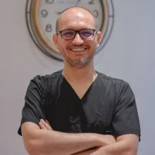 Op. Dr. Meriç Çağrı Ağır — Kadın Hastalıkları Ve Doğum, İstanbul. Portre fotoğrafı.