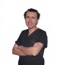 Prof. Dr. İlker Keskiner — Samsun. Portre fotoğrafı.