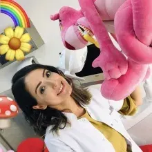 Uzm. Dt. Gamze Yıldız — Çocuk Diş Hekimliği (Pedodonti), Mersin. Portre fotoğrafı.