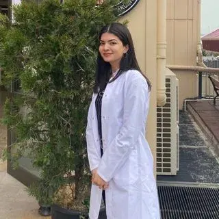 Fzt. Şerife Çetin — Fizyoterapi Ve Rehabilitasyon. Portre fotoğrafı.