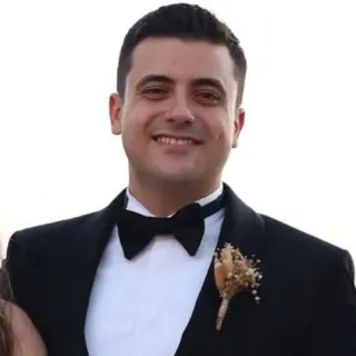 Uzm. Dt. Berkay Kılıç profilinde yer alan galeri fotoğrafı.