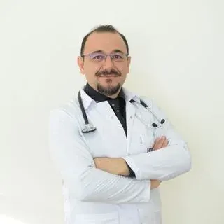 Uzm. Dr. Mehmet Hayri Alıcı — Kardiyoloji, Gaziantep. Portre fotoğrafı.