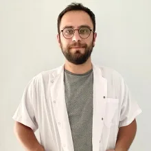 Fzt. Musa Gök — Fizyoterapi Ve Rehabilitasyon. Portre fotoğrafı.